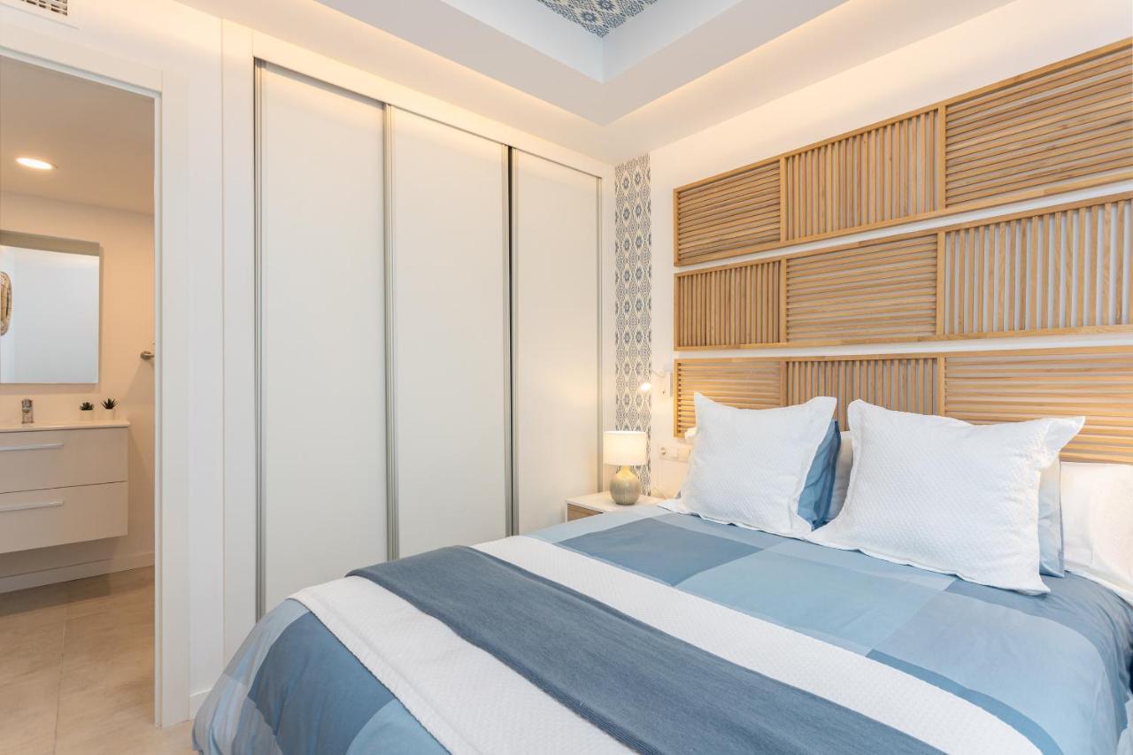 Club Delta Apartments By Ghr Rentals ミハス エクステリア 写真