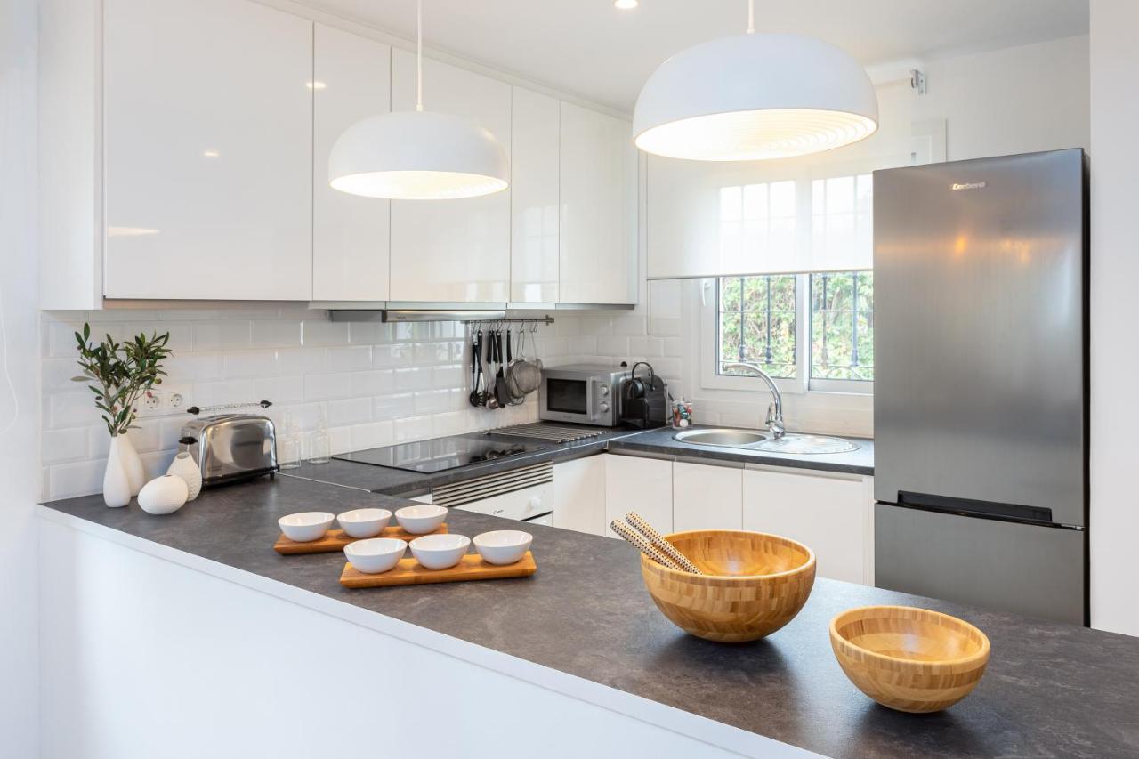 Club Delta Apartments By Ghr Rentals ミハス エクステリア 写真