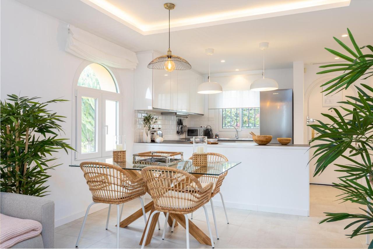 Club Delta Apartments By Ghr Rentals ミハス エクステリア 写真
