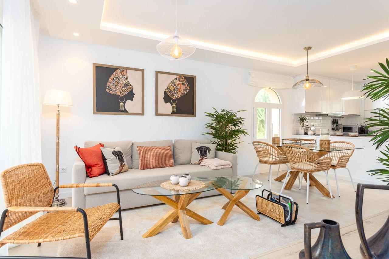 Club Delta Apartments By Ghr Rentals ミハス エクステリア 写真