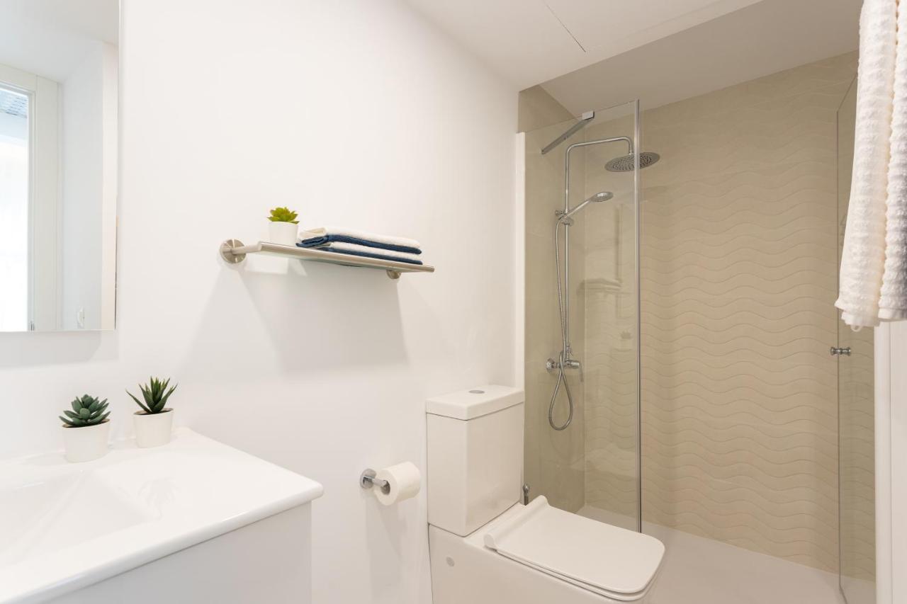 Club Delta Apartments By Ghr Rentals ミハス エクステリア 写真