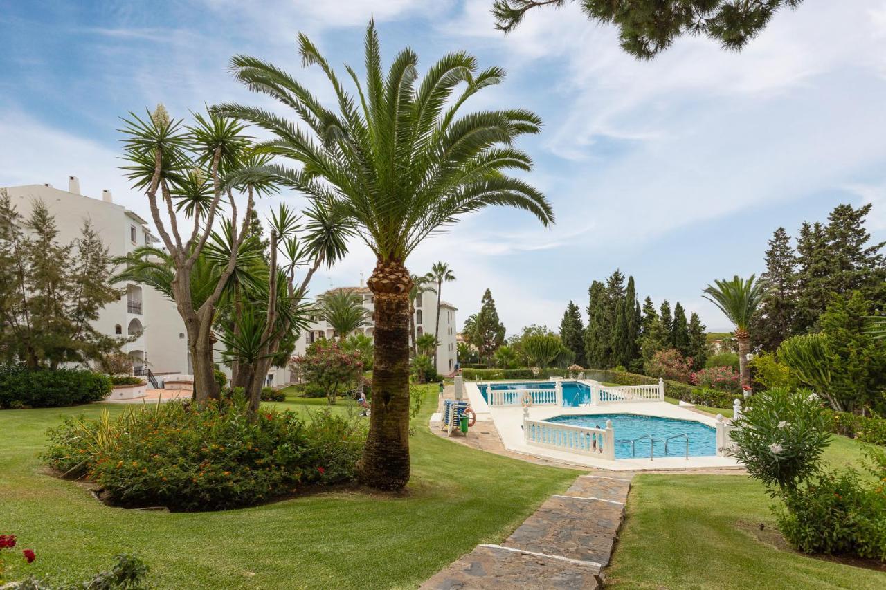 Club Delta Apartments By Ghr Rentals ミハス エクステリア 写真